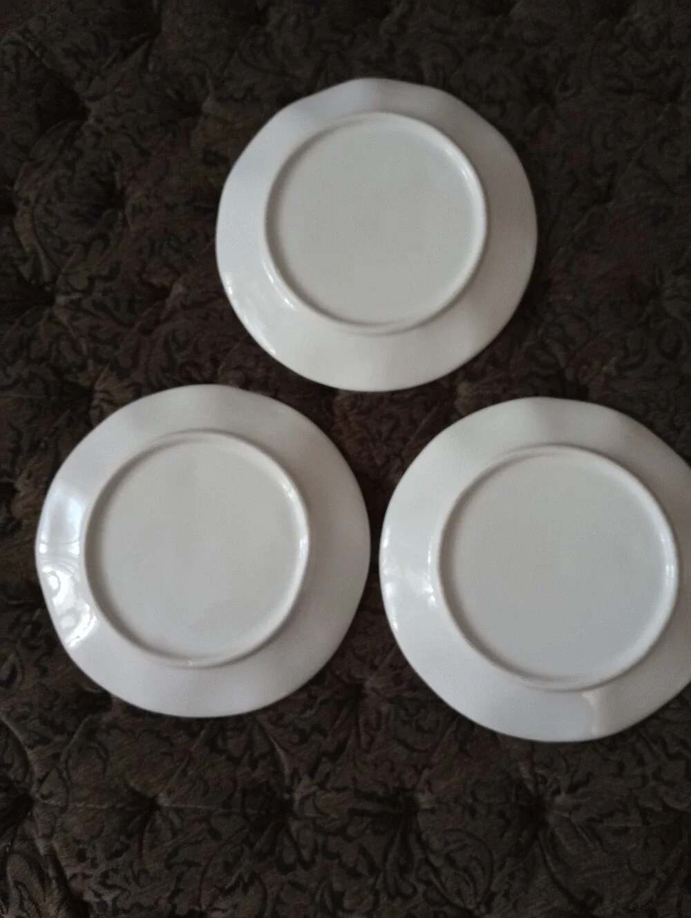 Rae Dunn White Ceramic 'EAT / YUMMM / TASTY' Decorative Dinner Plates - Set of 3